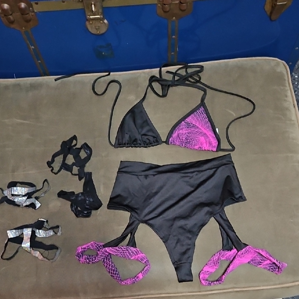 Iheartraves Festival Outfit